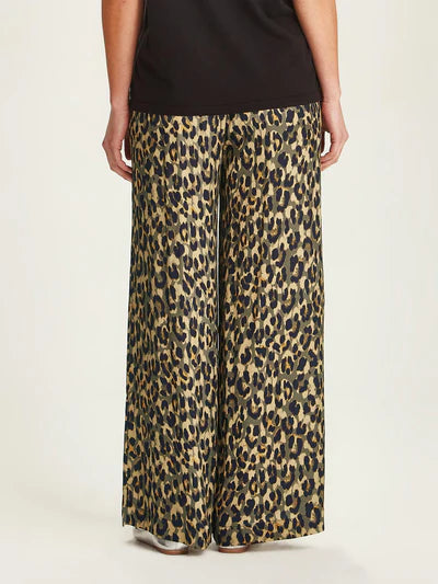 Caroline Sills - Carrie Leopard Pant