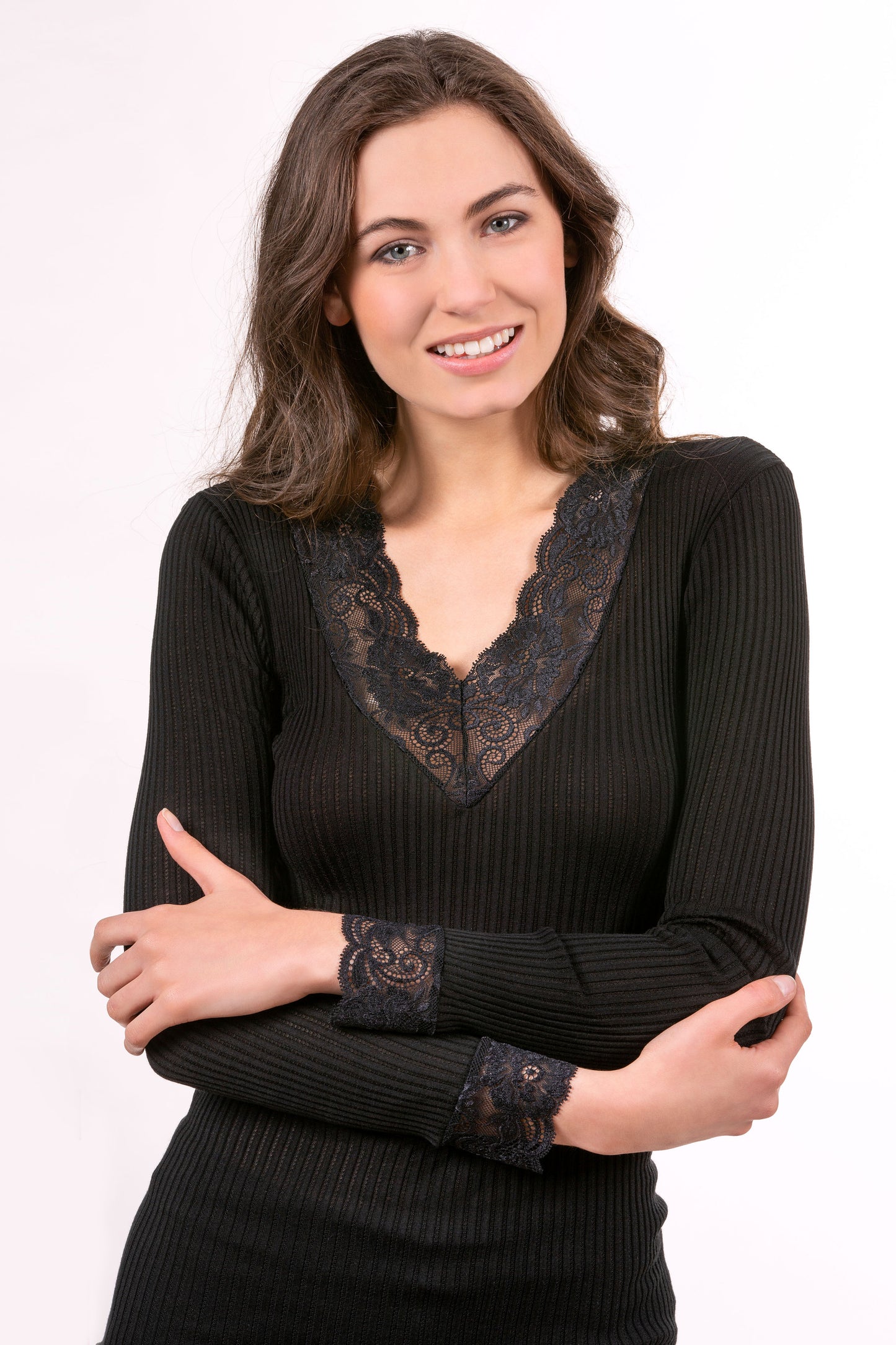 EGi Collections - V Neck L/S Lace Cuff Cami