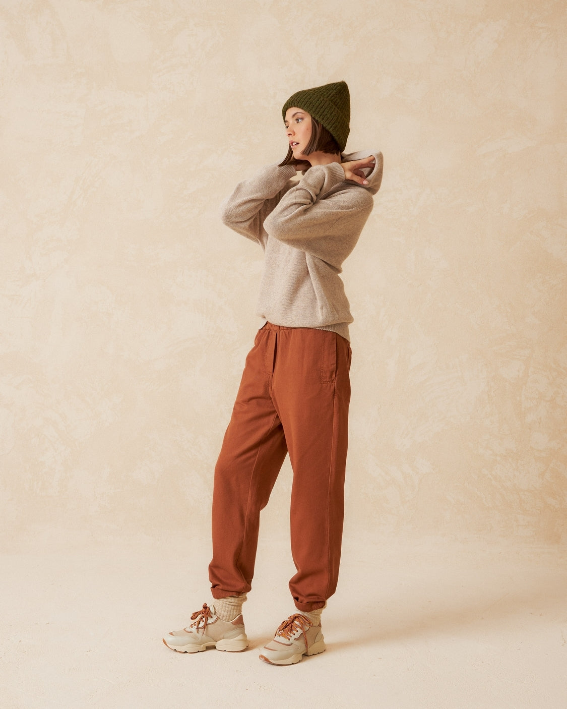 INDI&COLD - Knitted Hood Sweater