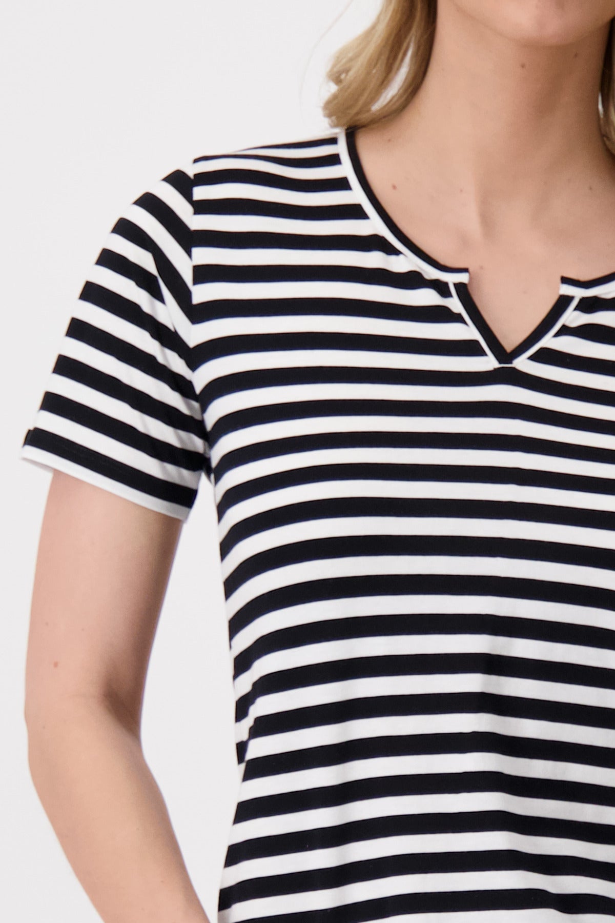 Monari - Basic Stripe T-Shirt