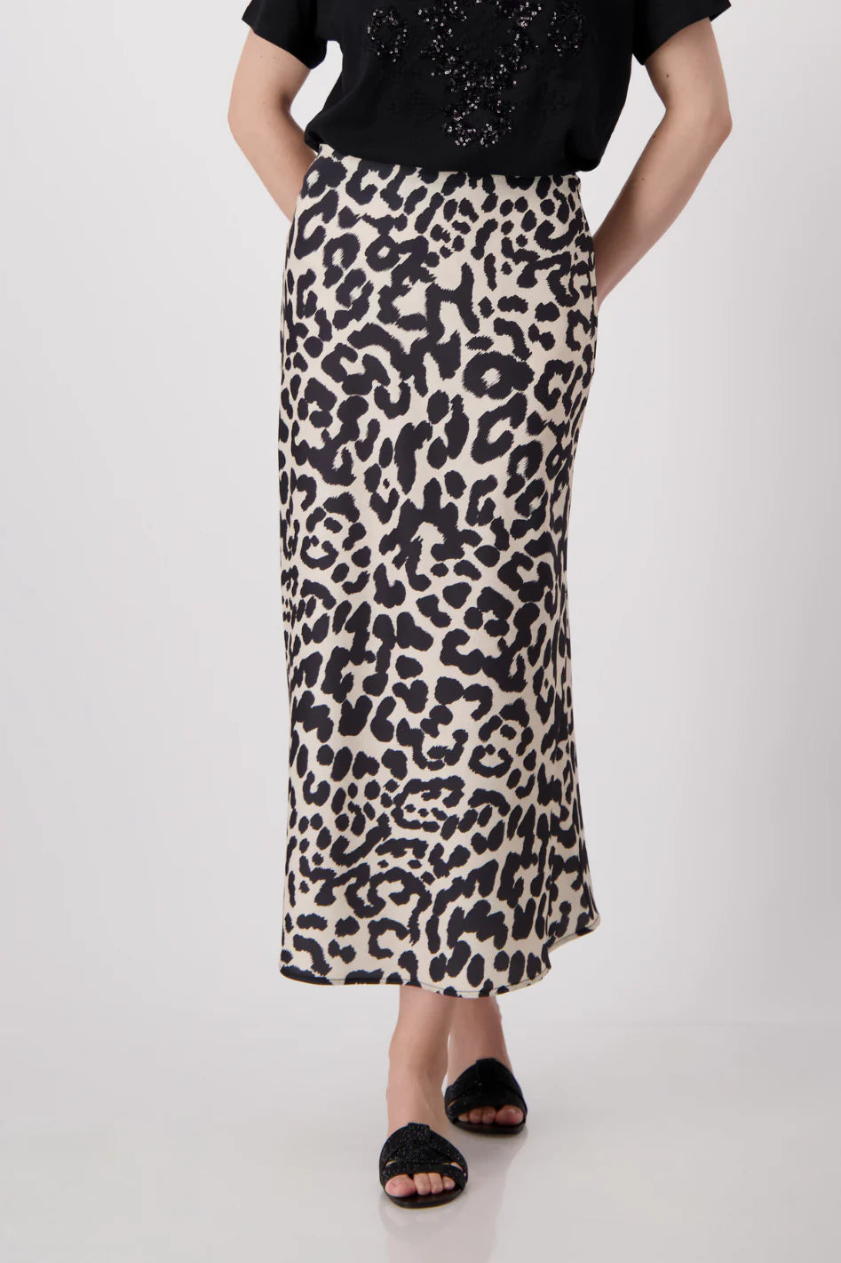 Monari - Leopard Print Satin Midi Skirt