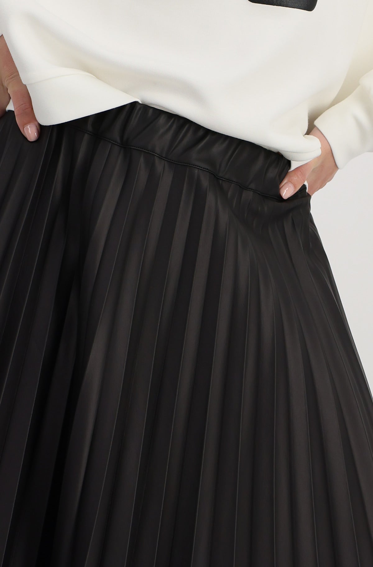 Monari - Pleat Skirt