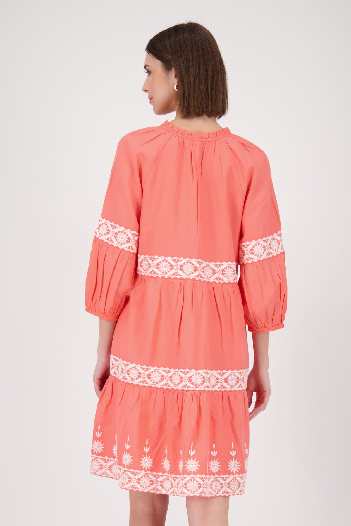 Monari - Round Neck Embroidery Dress