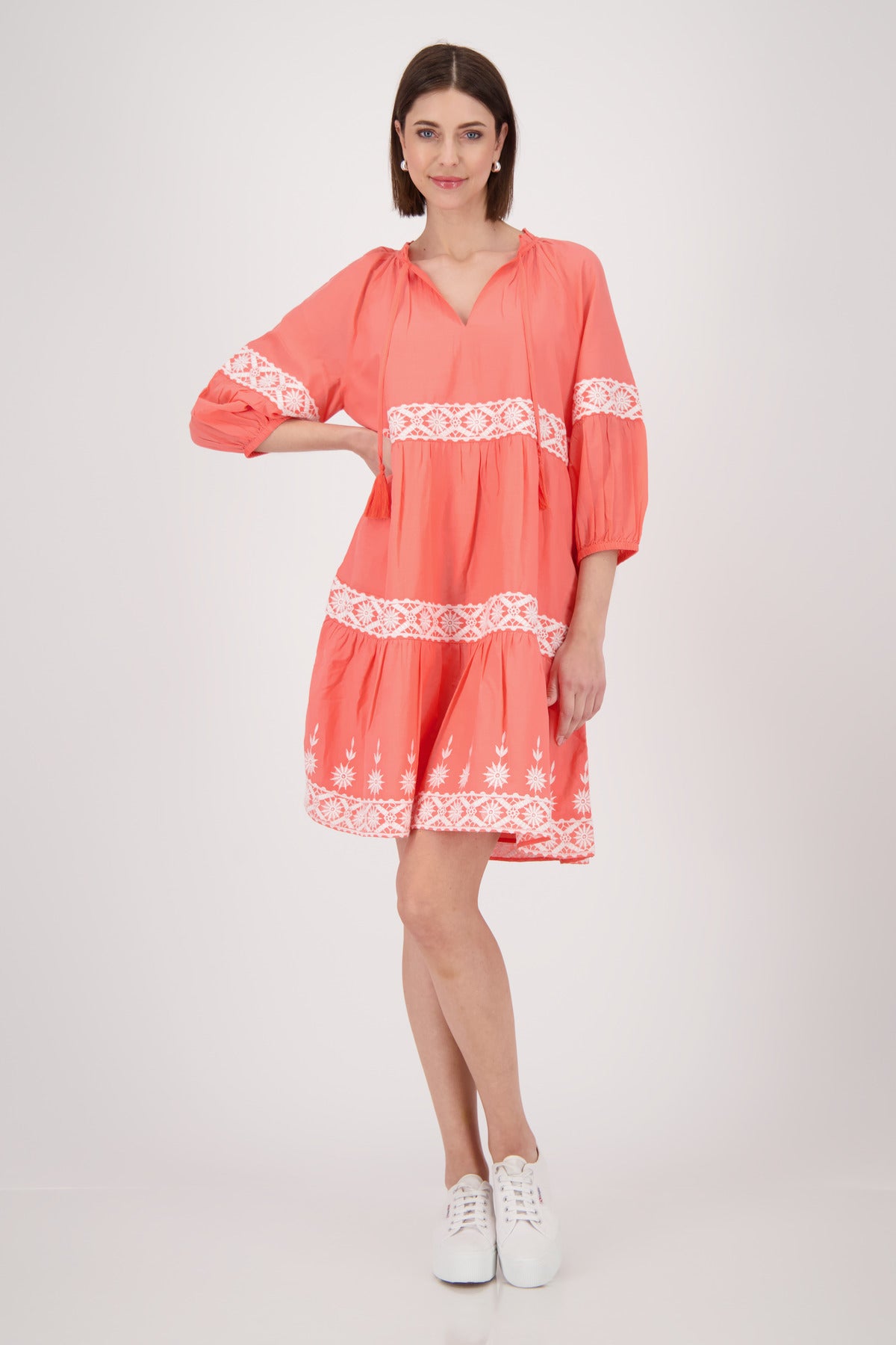 Monari - Round Neck Embroidery Dress