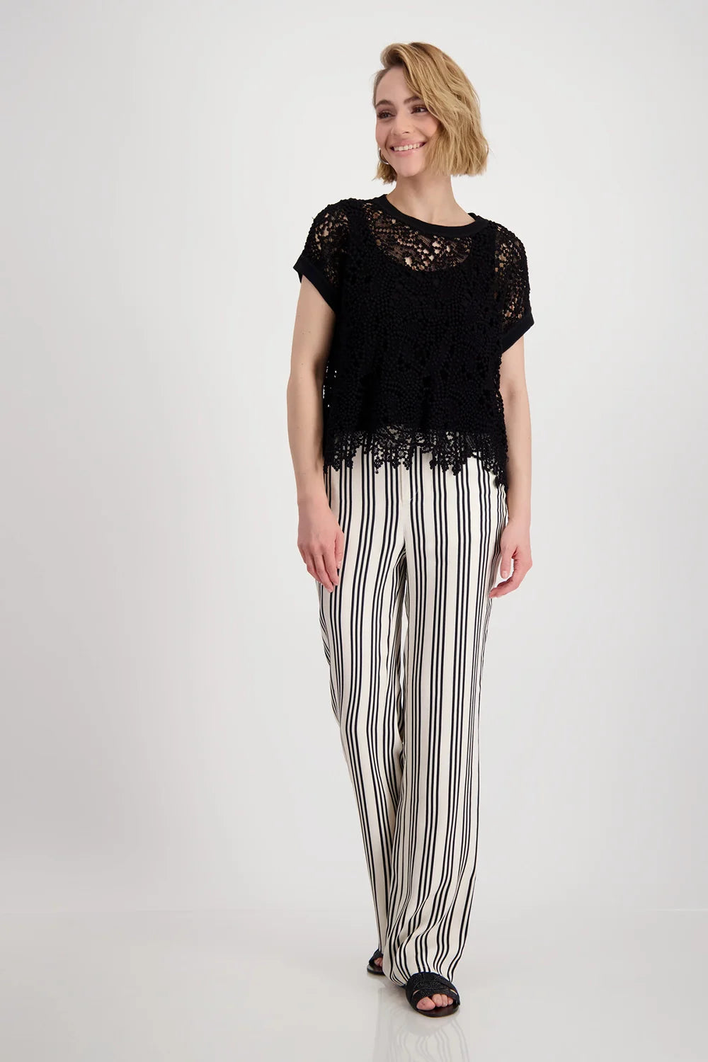 Monari - Round Neck Lace Top
