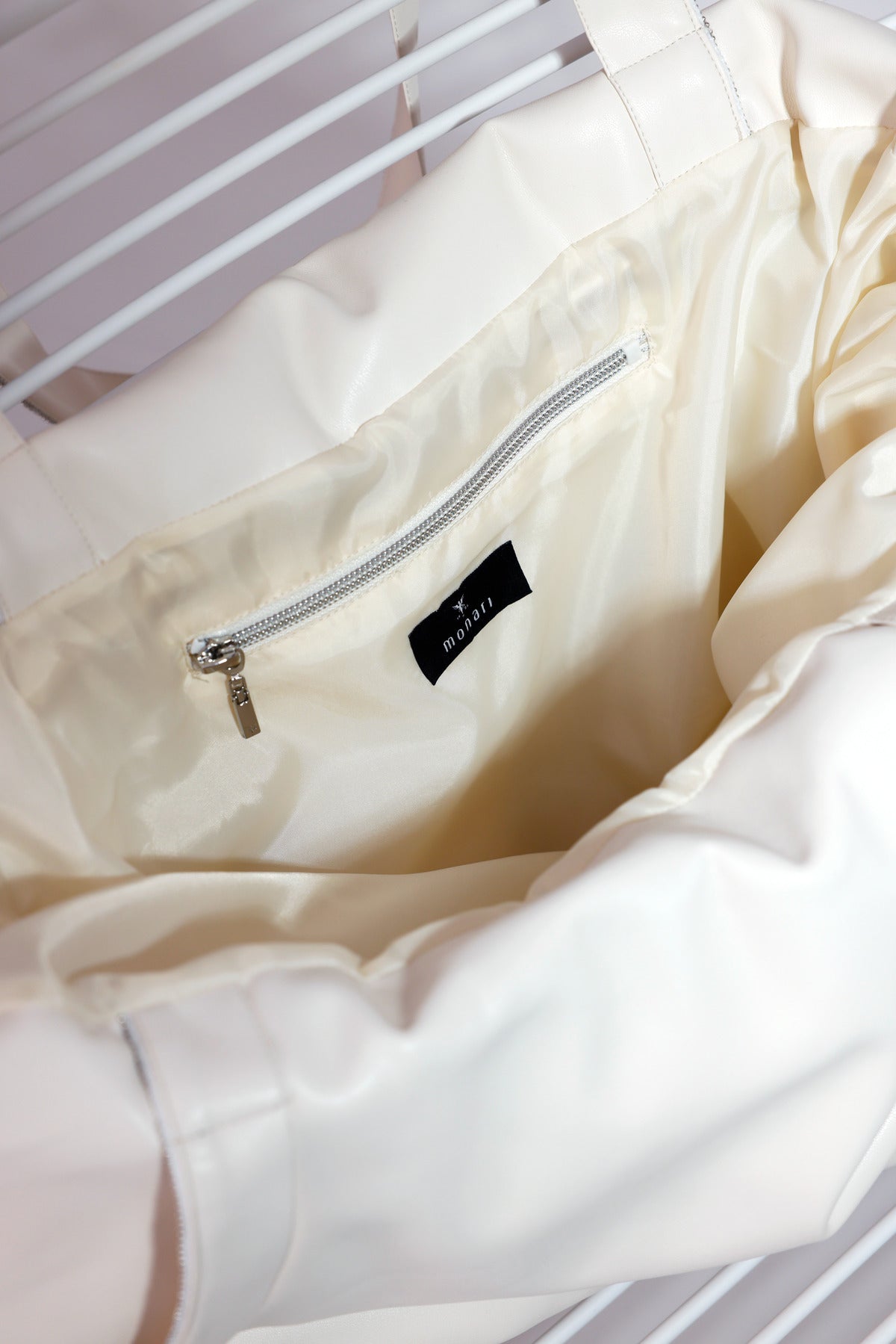 Monari - Tote Bag