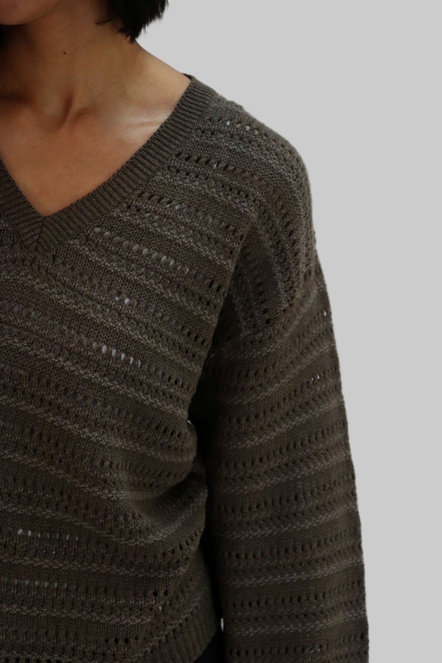 Tatano - Trellis V-Neck Sweater
