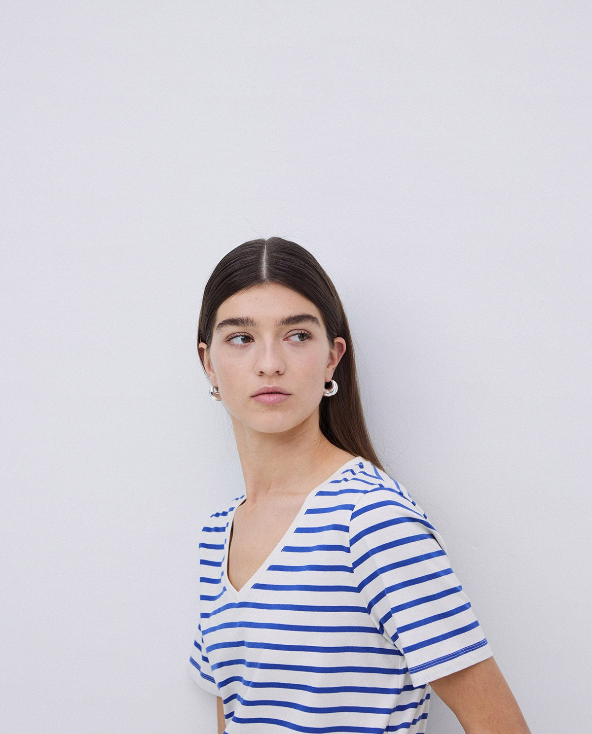 Yerse - 100% Organic Cotton V-Neck T-Shirt