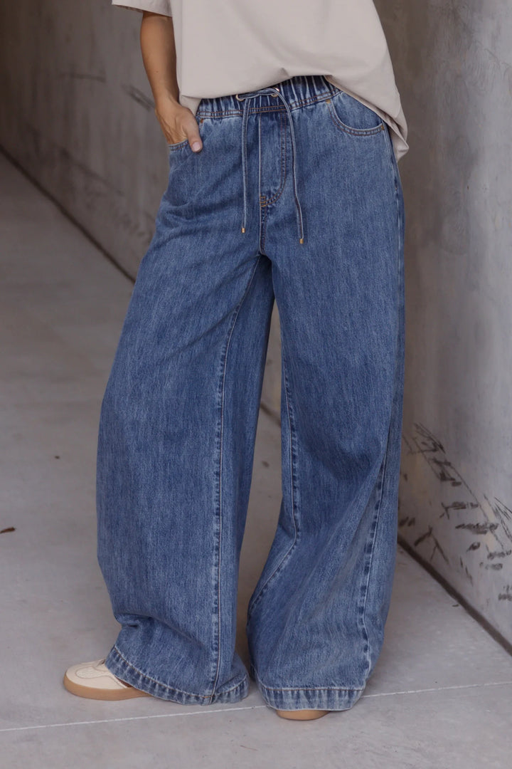 Alexandra - Casey Jeans