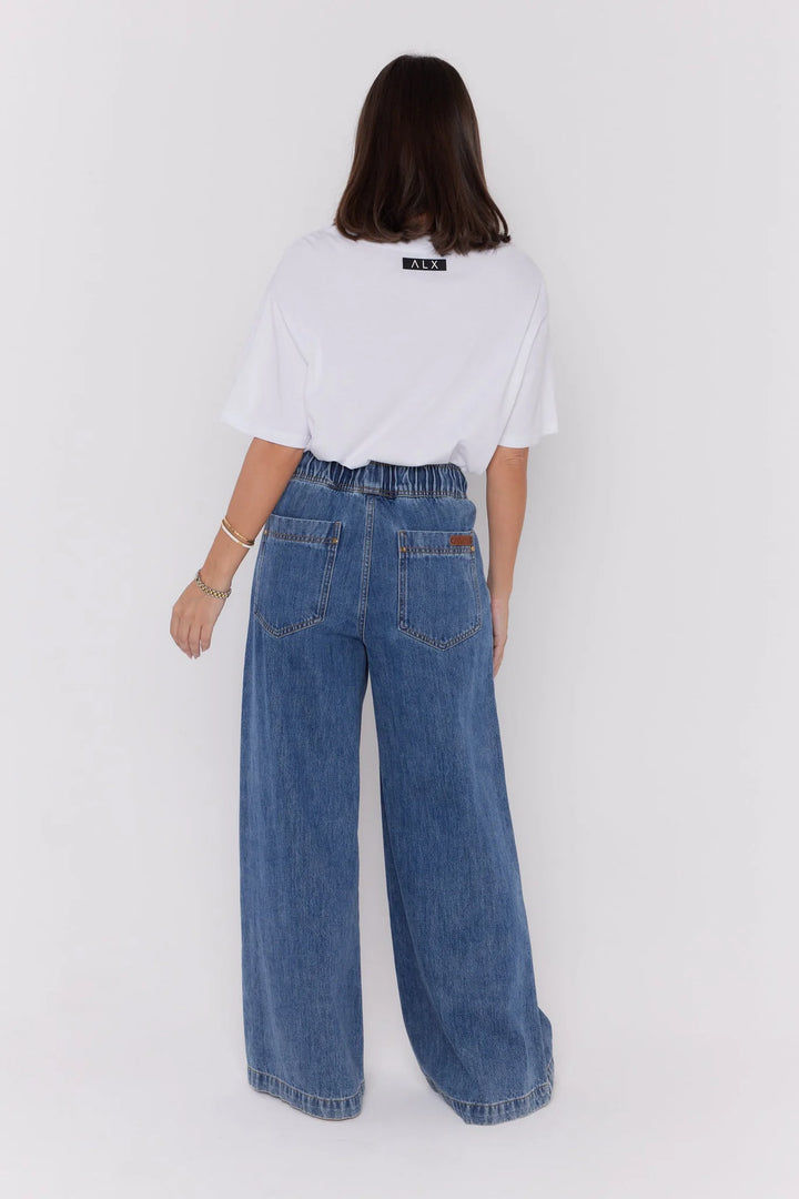 Alexandra - Casey Jeans