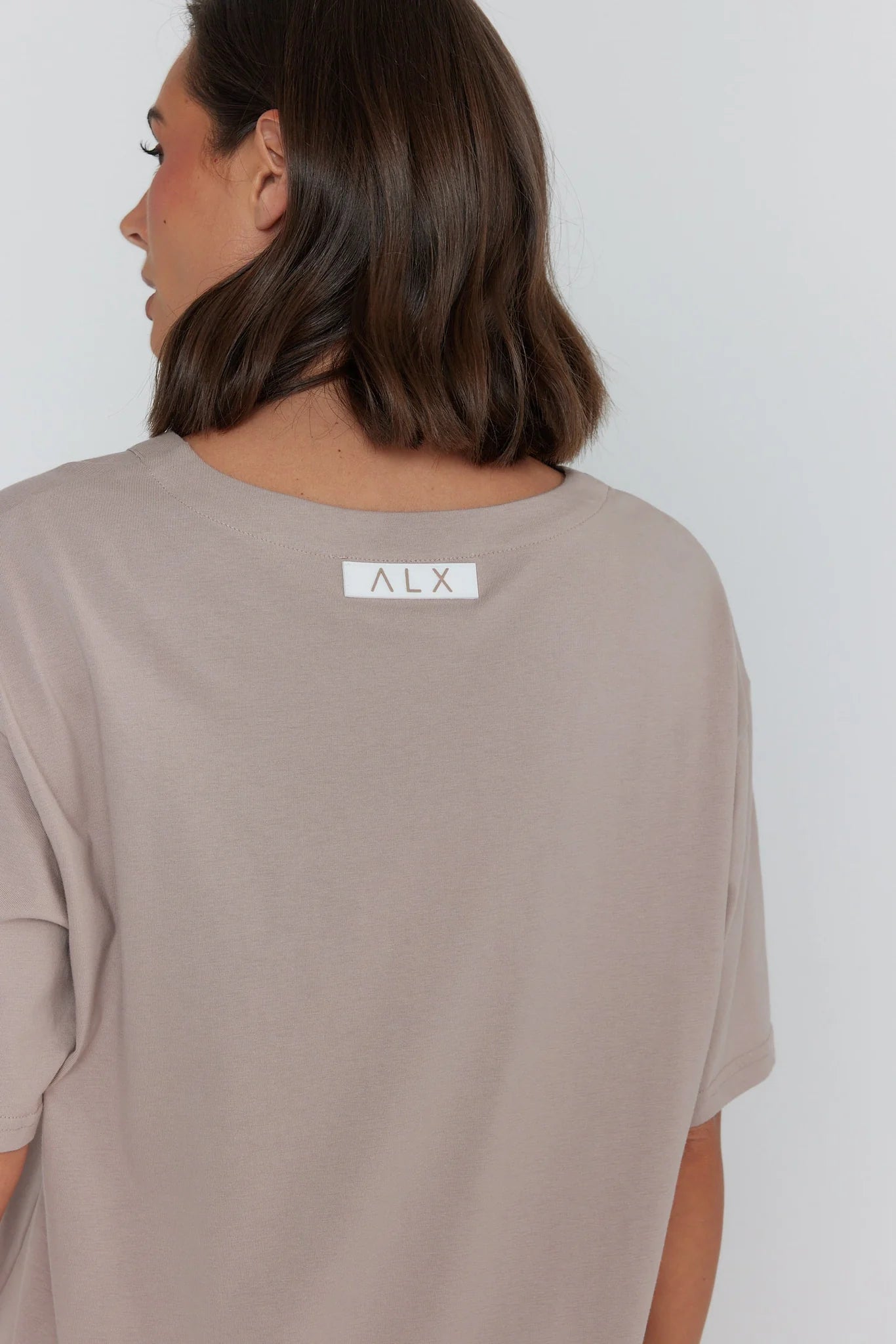 Alexandra - NIX V-Neck Tee