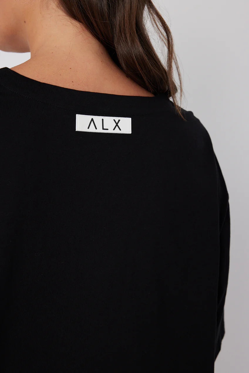 Alexandra - Nix V Neck Tee