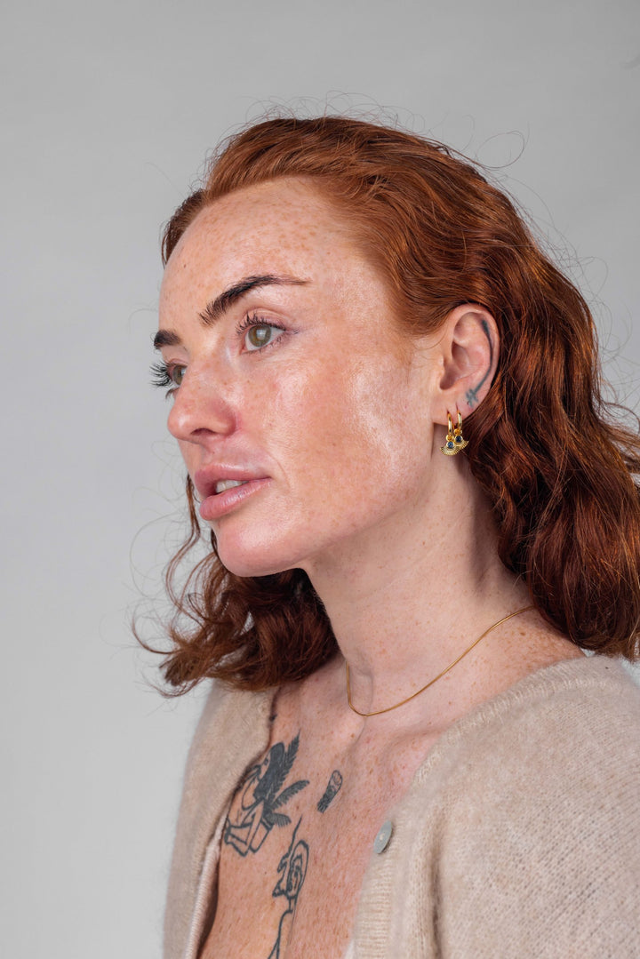 Mé The Label - Fantail Hoops with Gem
