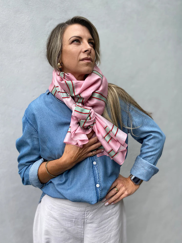 Dark Hampton - The Green Versatile Scarf