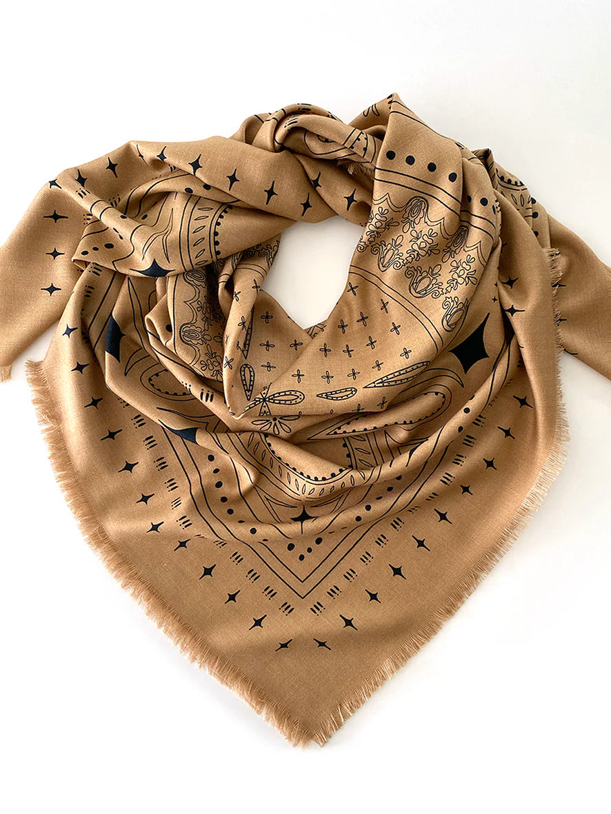 Dark Hampton - The Holden Scarf