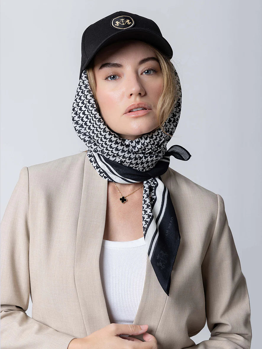 Dark Hampton - The Hunter Scarf
