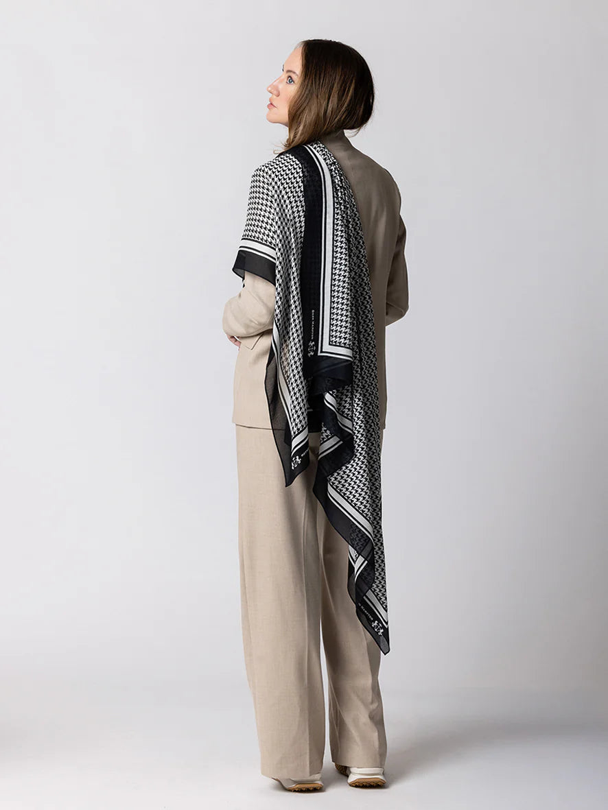 Dark Hampton - The Hunter Scarf