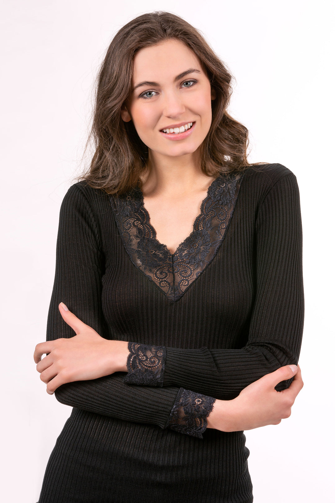 EGi Collections - V Neck L/S Lace Cuff Cami