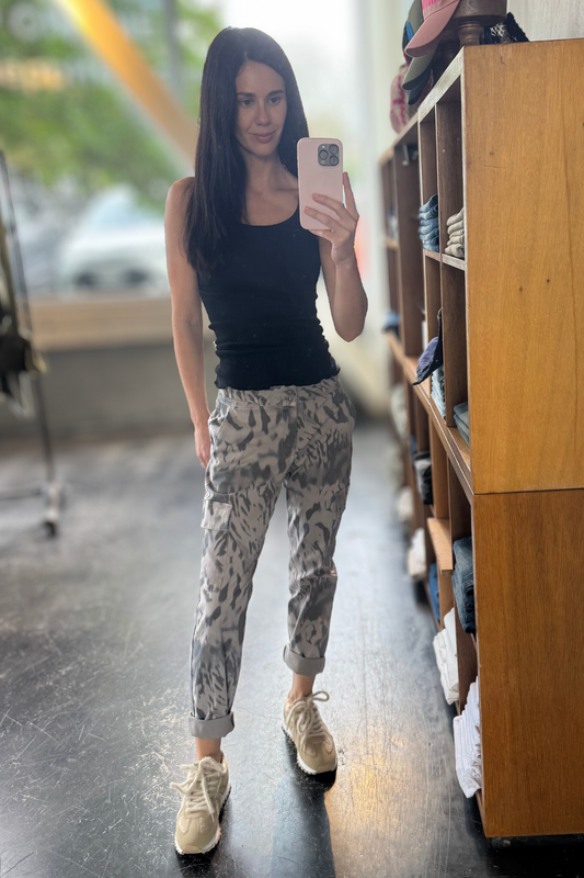 Monari - Tiger Print Cargo Pants