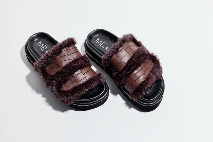 Hael &amp; Jax - Talia Chocolate Slides