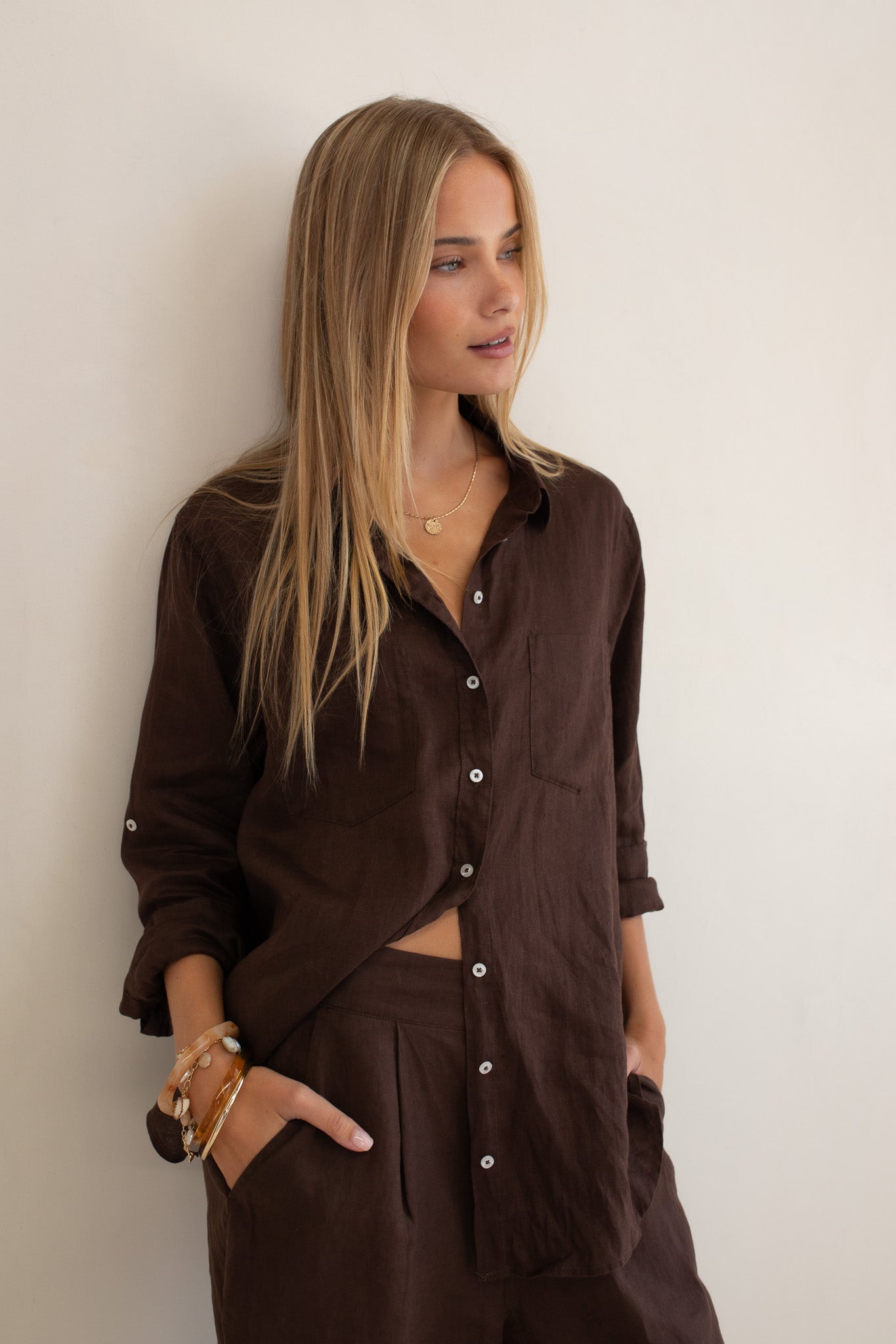 Hut - Boyfriend Linen Shirt Hot Chocolate