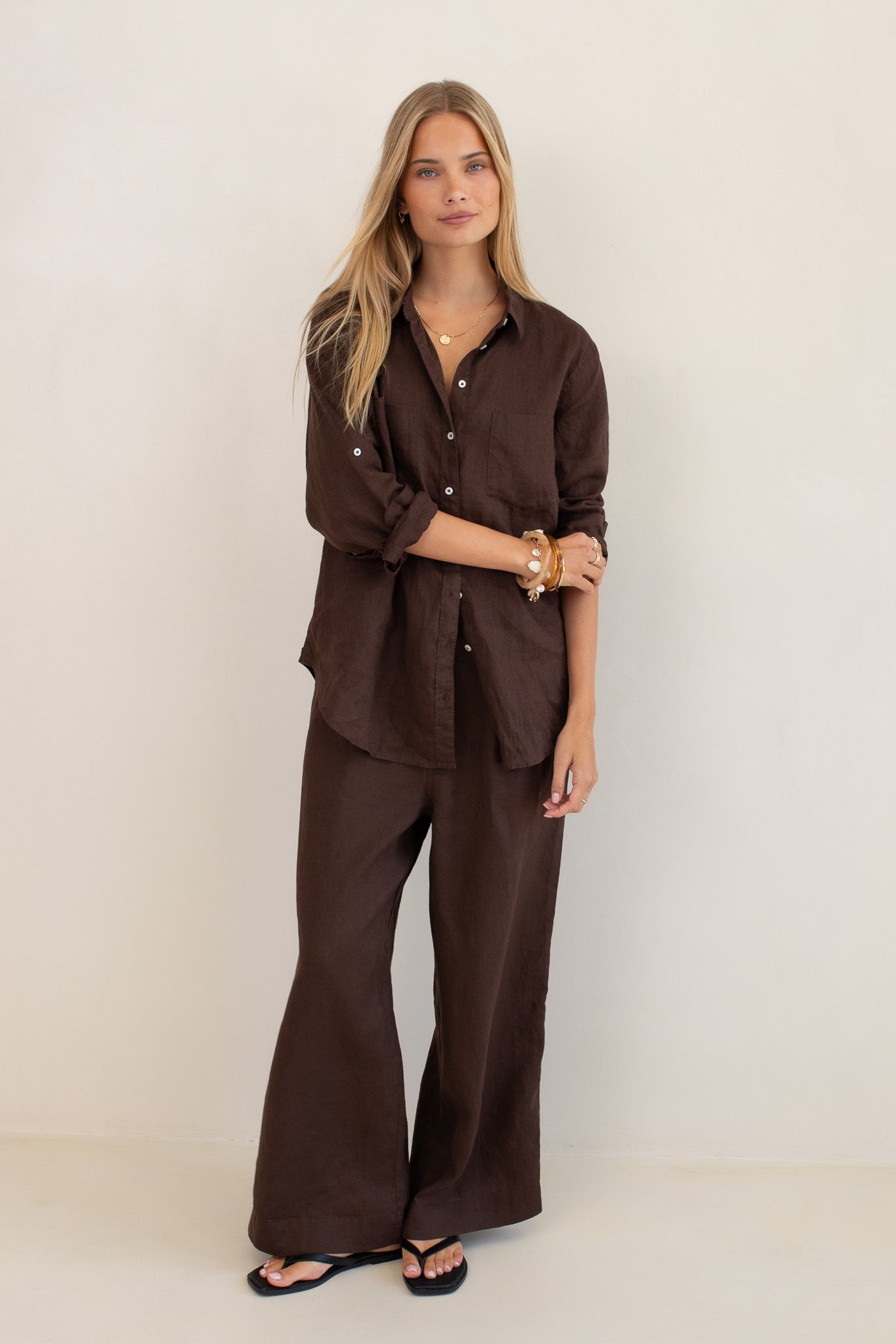 Hut - Boyfriend Linen Shirt Hot Chocolate