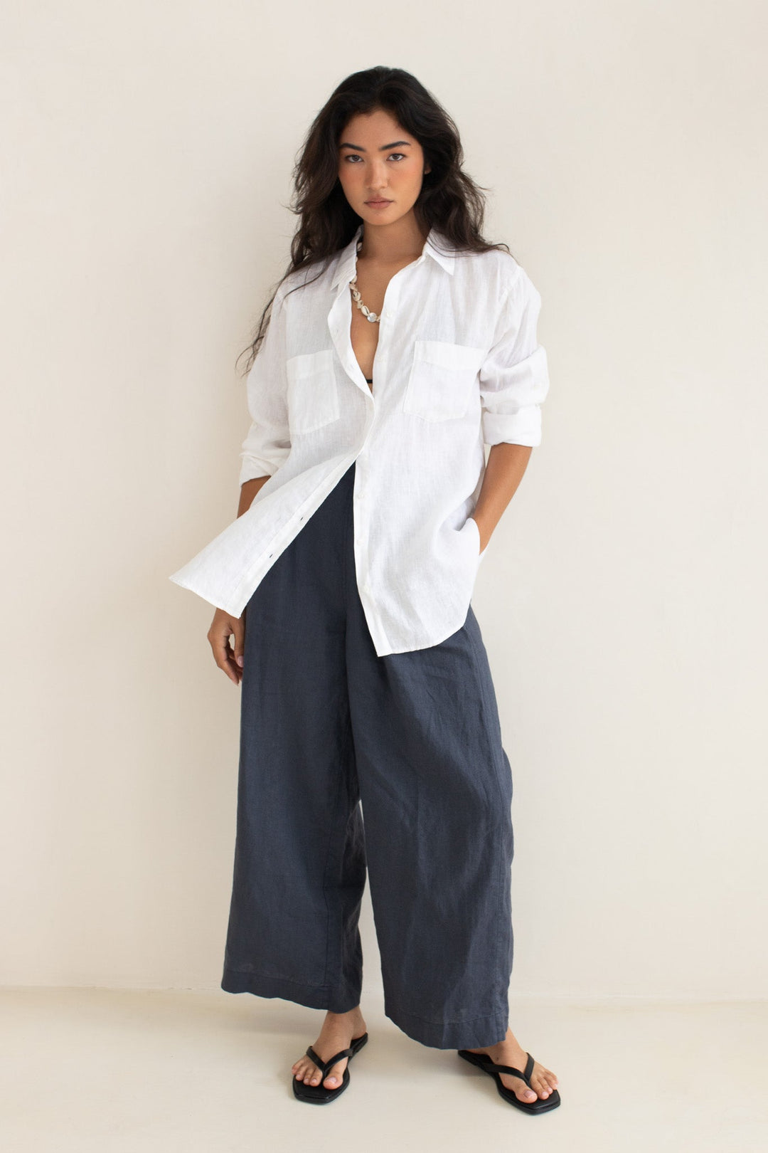 Hut - Boyfriend Shirt White Two Pocket