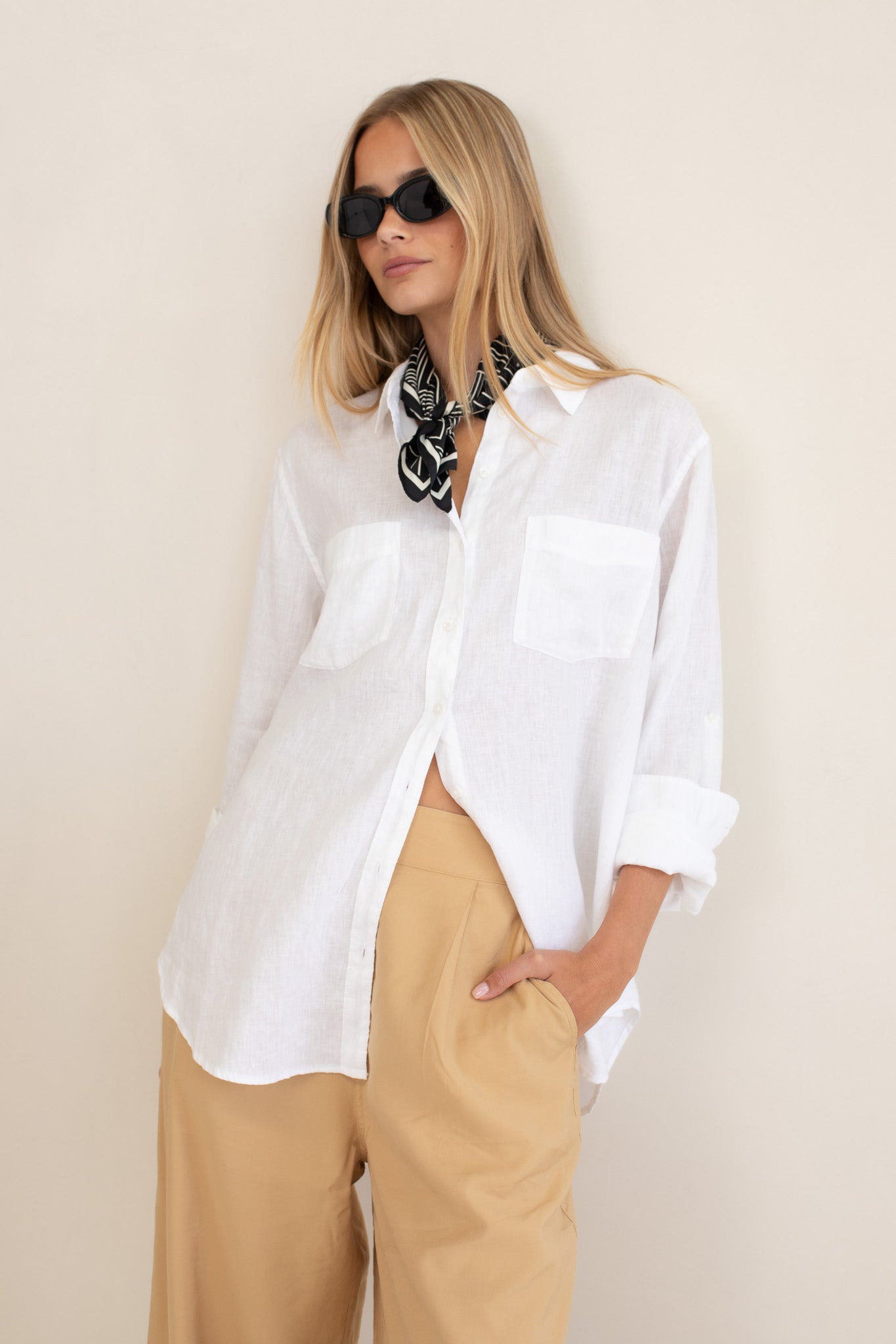 Hut - Boyfriend Shirt White Two Pocket