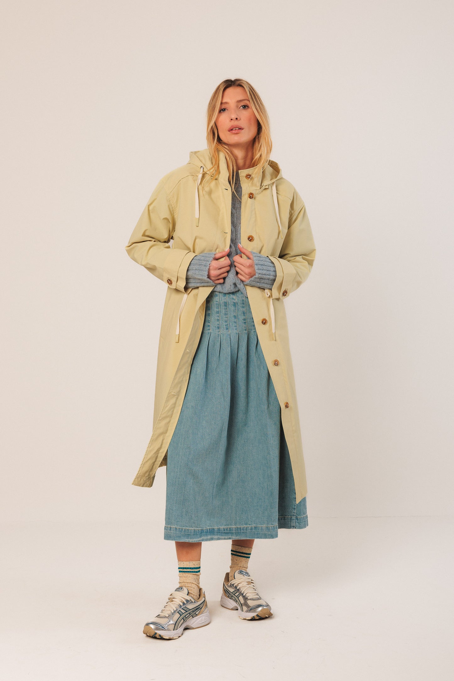 INDI&COLD - Cable Knit Crop Sweater