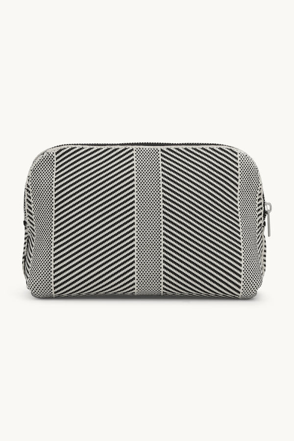Ilse Jacobsen - Knitted Make up Bag