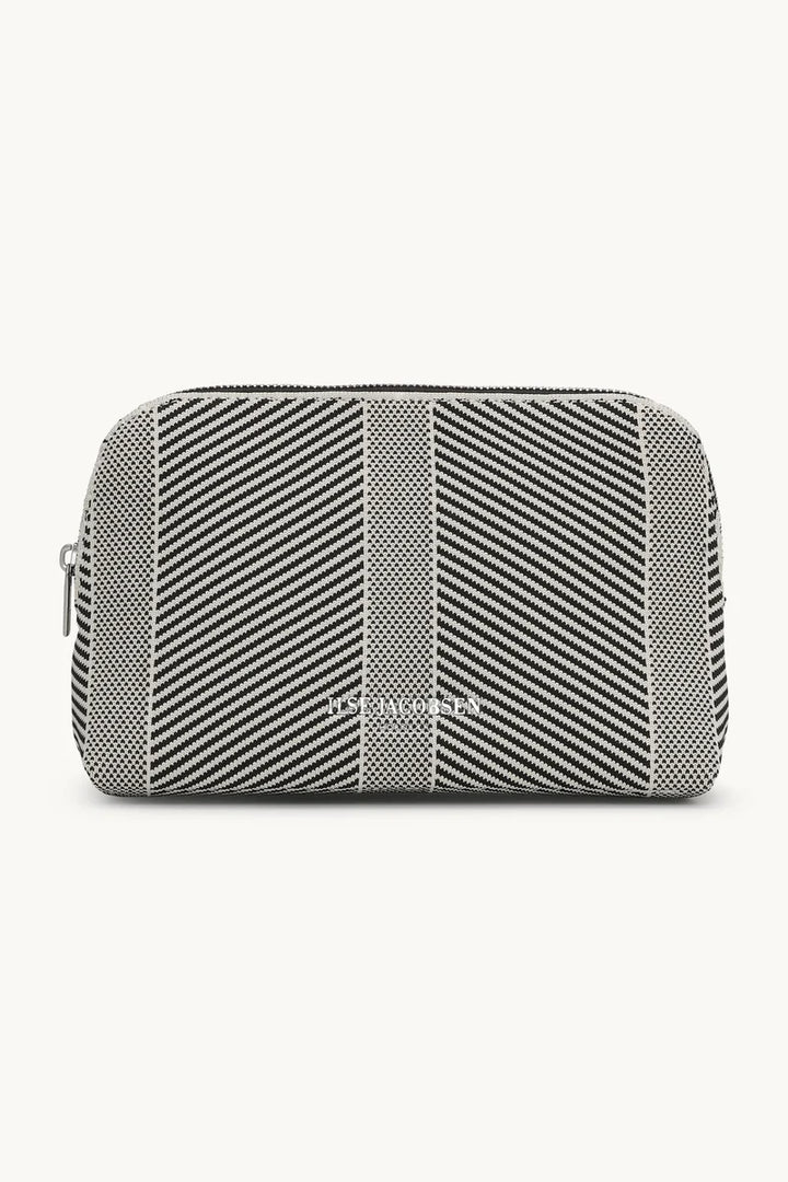 Ilse Jacobsen - Knitted Make up Bag