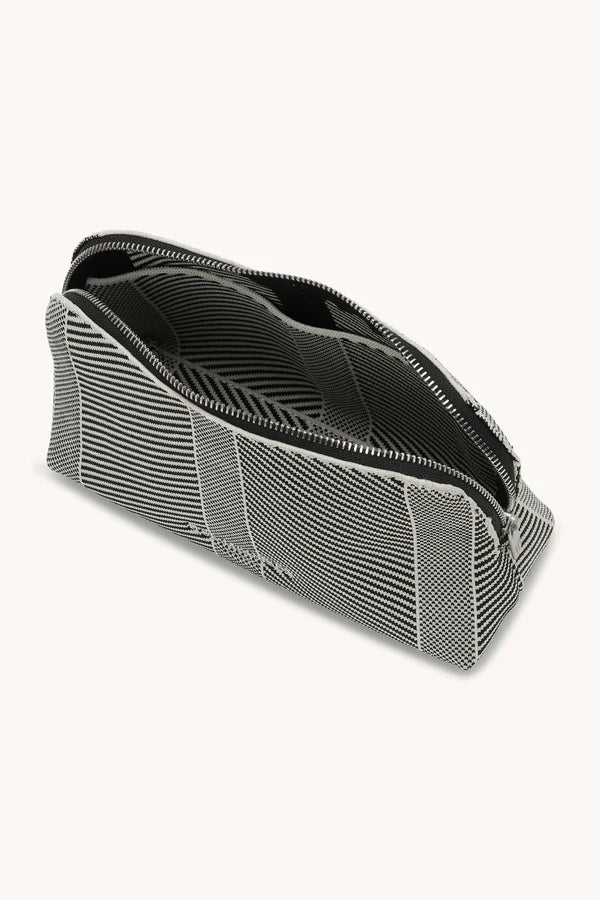 Ilse Jacobsen - Knitted Make up Bag