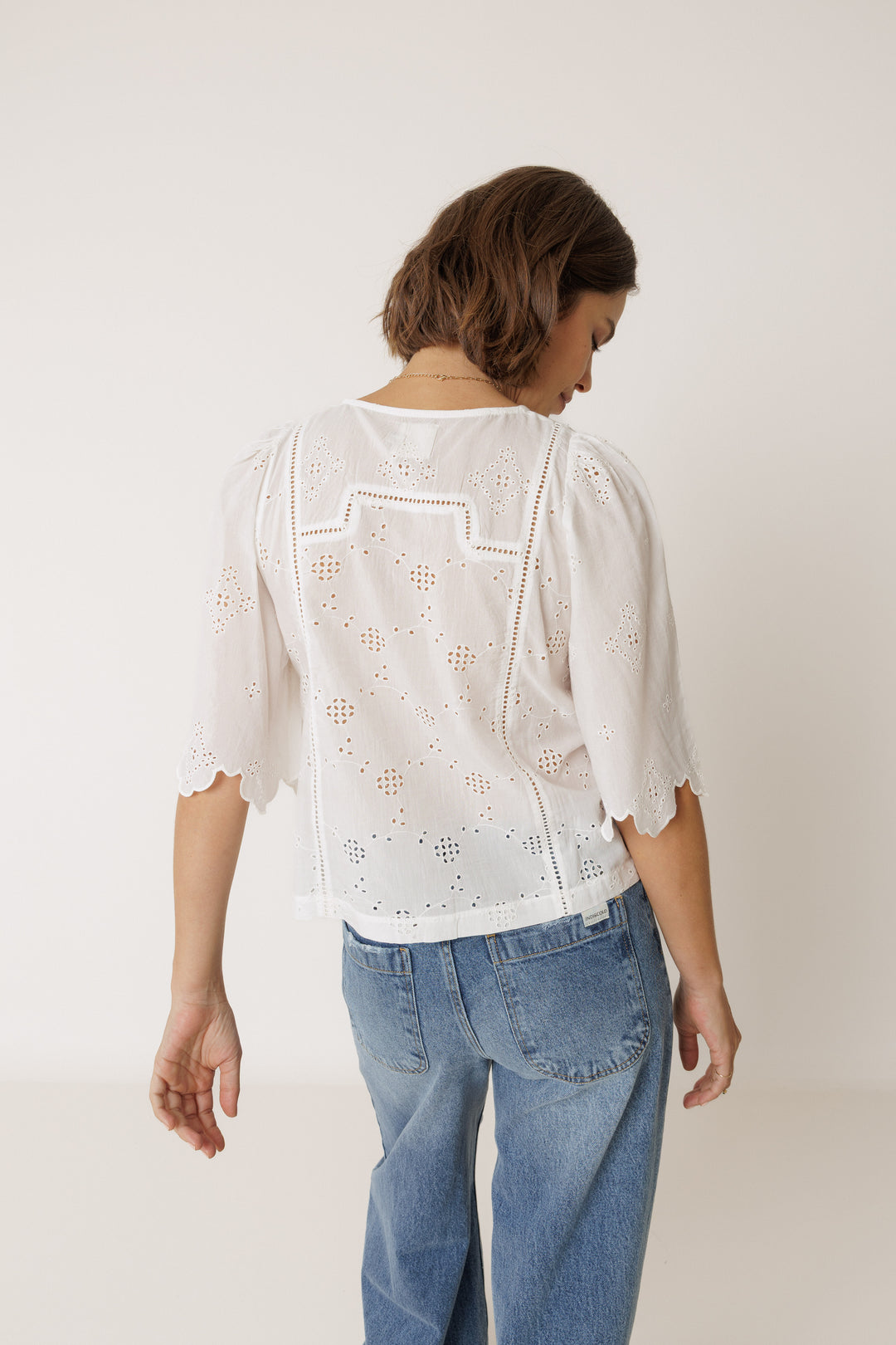Indi &amp; Cold - Boxy Shirt with Schiffli Embroidery