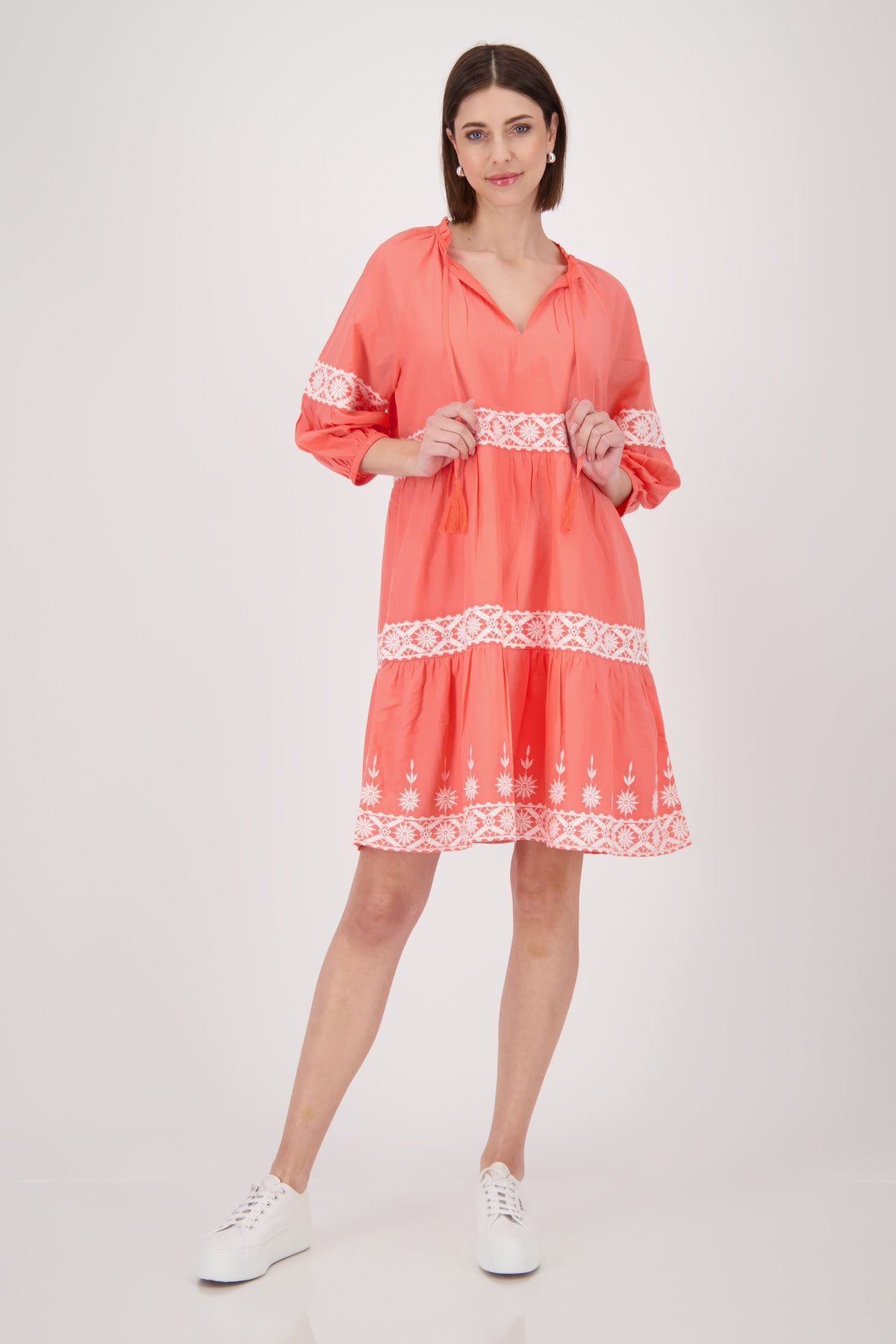 Monari - Round Neck Embroidery Dress