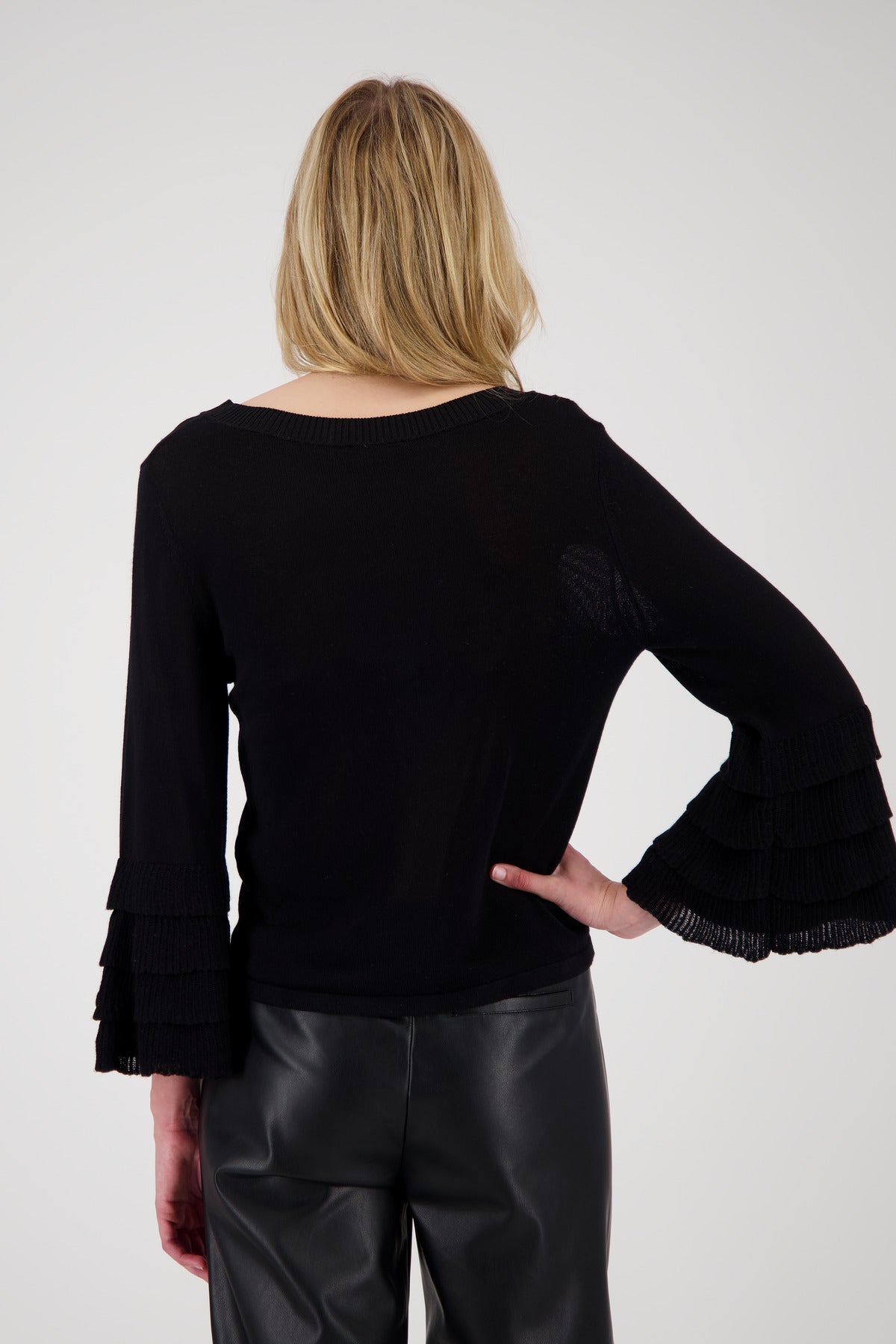 Monari - Sweater with a flounce sleeve