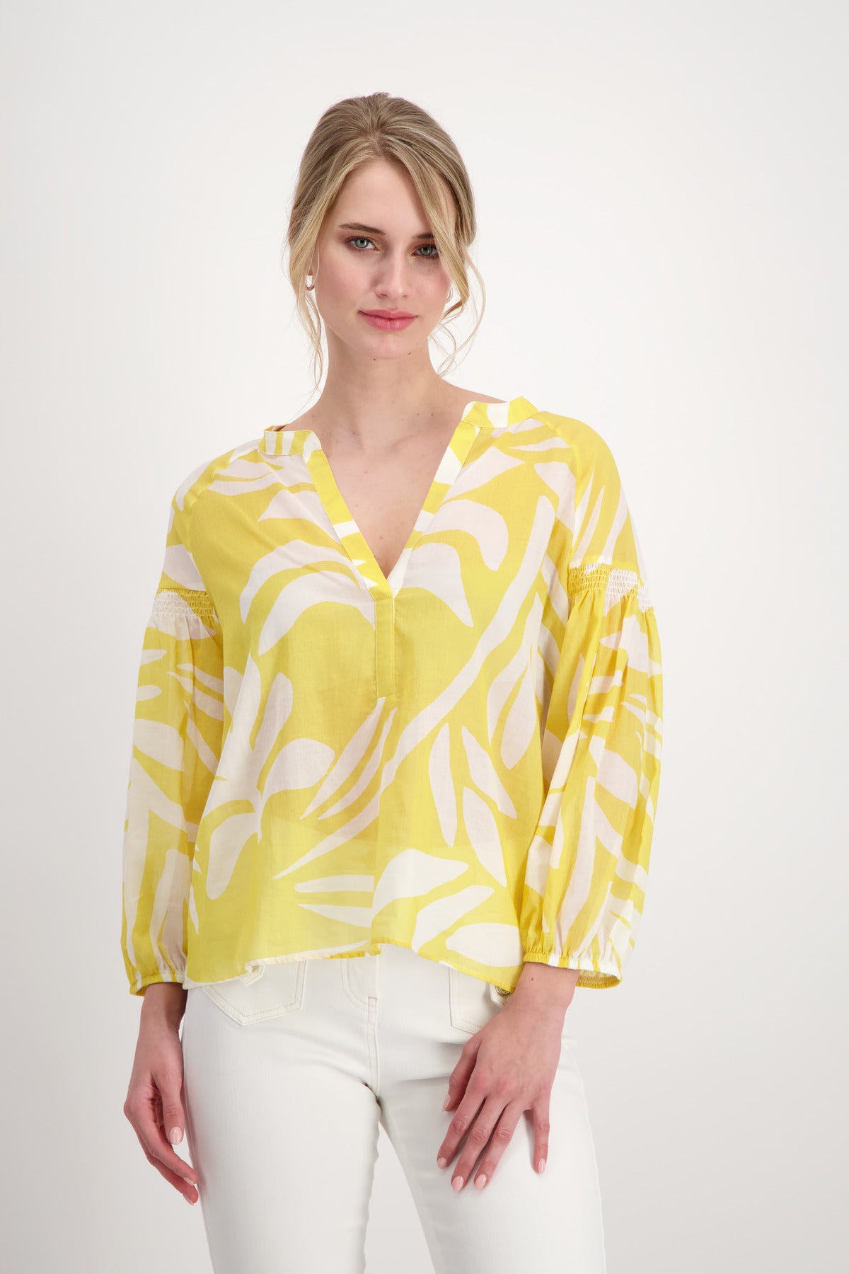 Monari - Two-Tone Flower Blouse