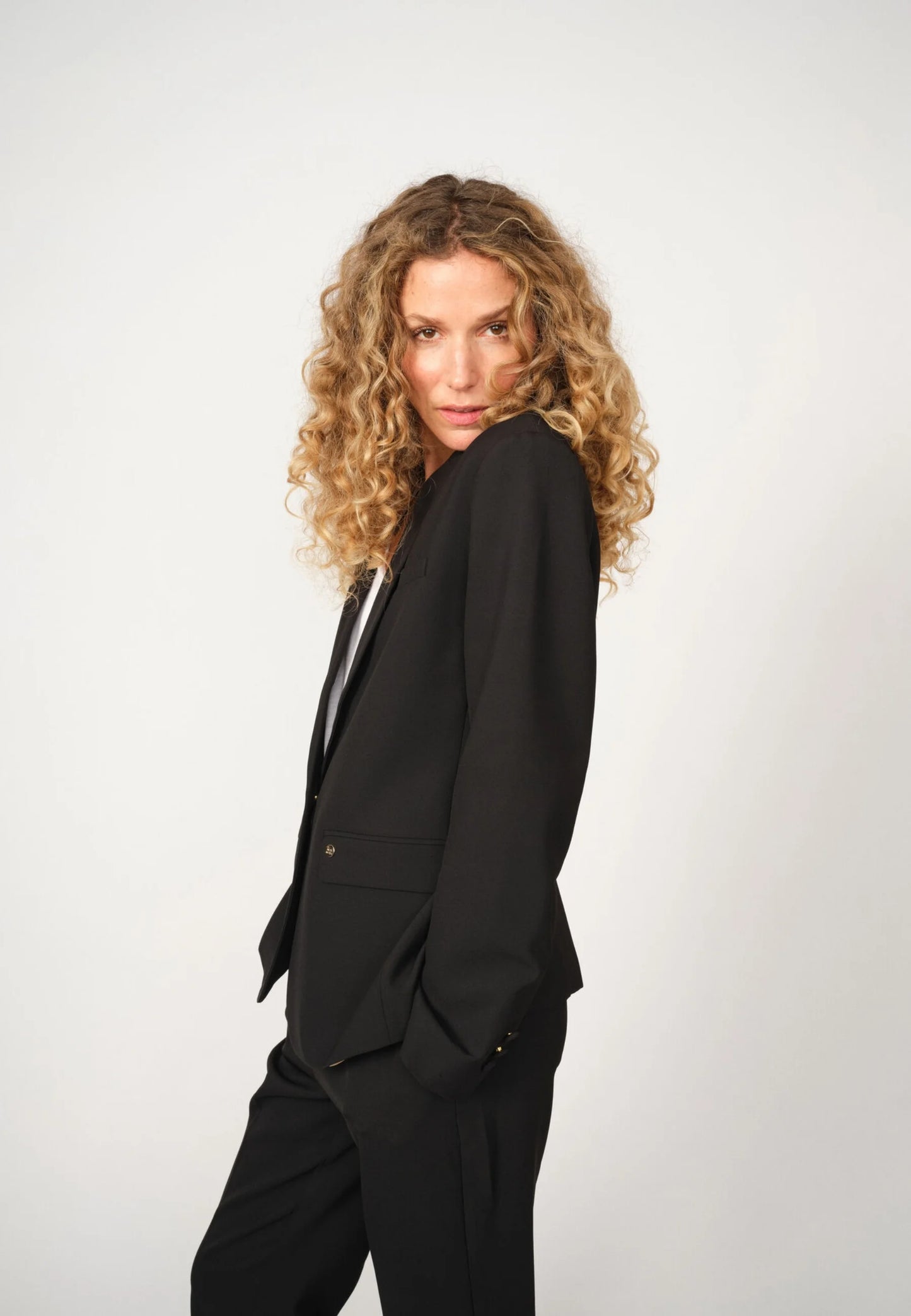 Mos Mosh - Phoebe Miley Blazer