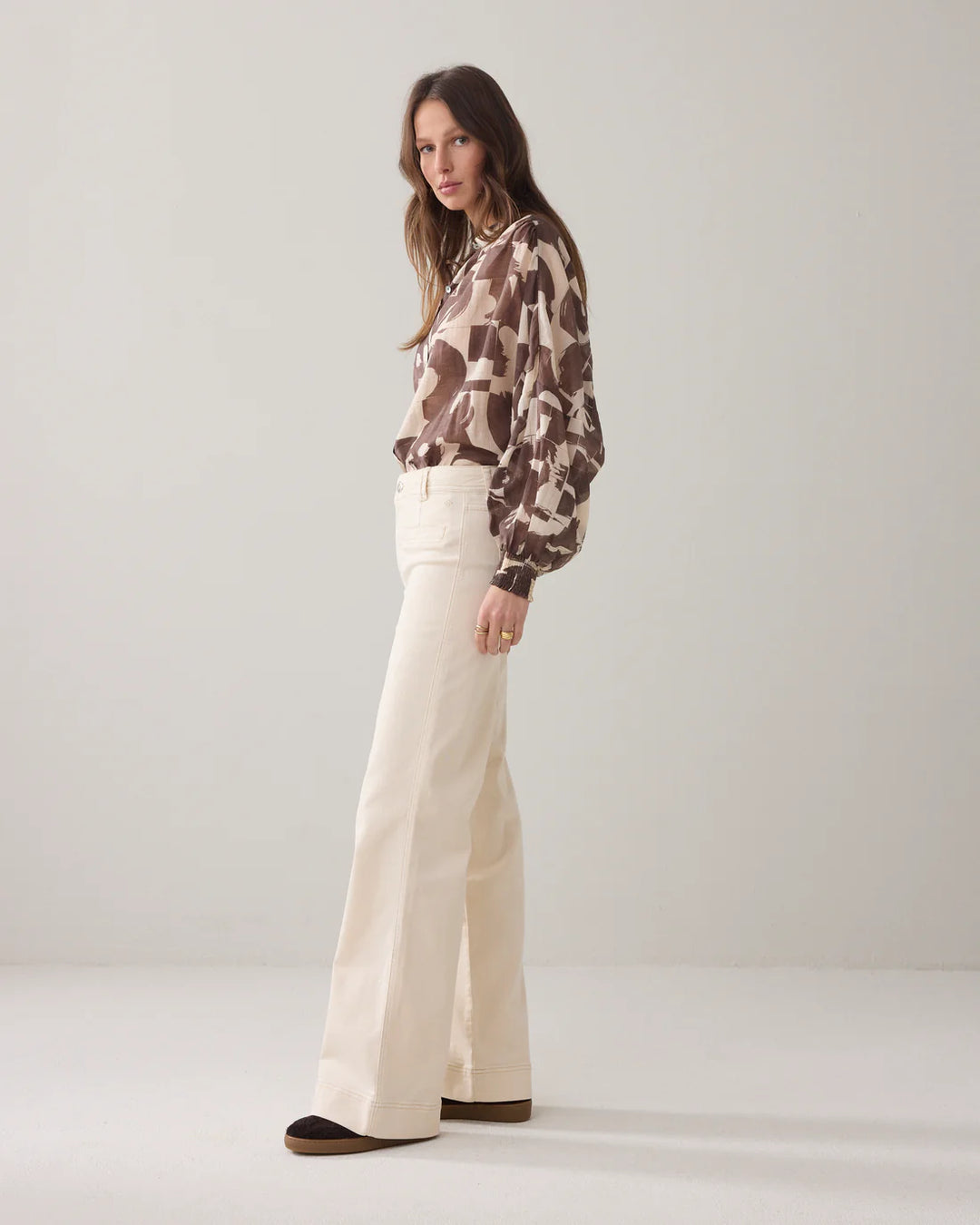 SUMMUM - Flared High-Waisted Pants