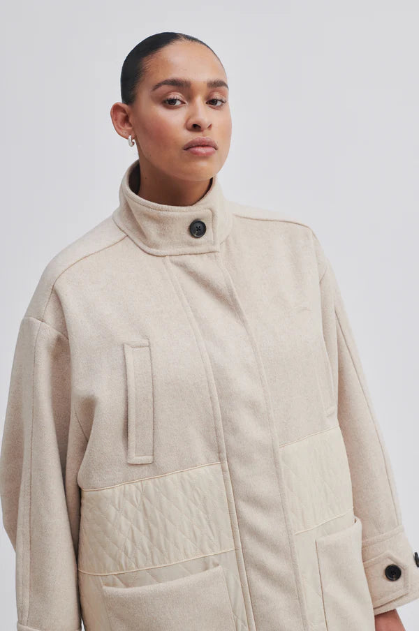 Second Female - Cilona Coat