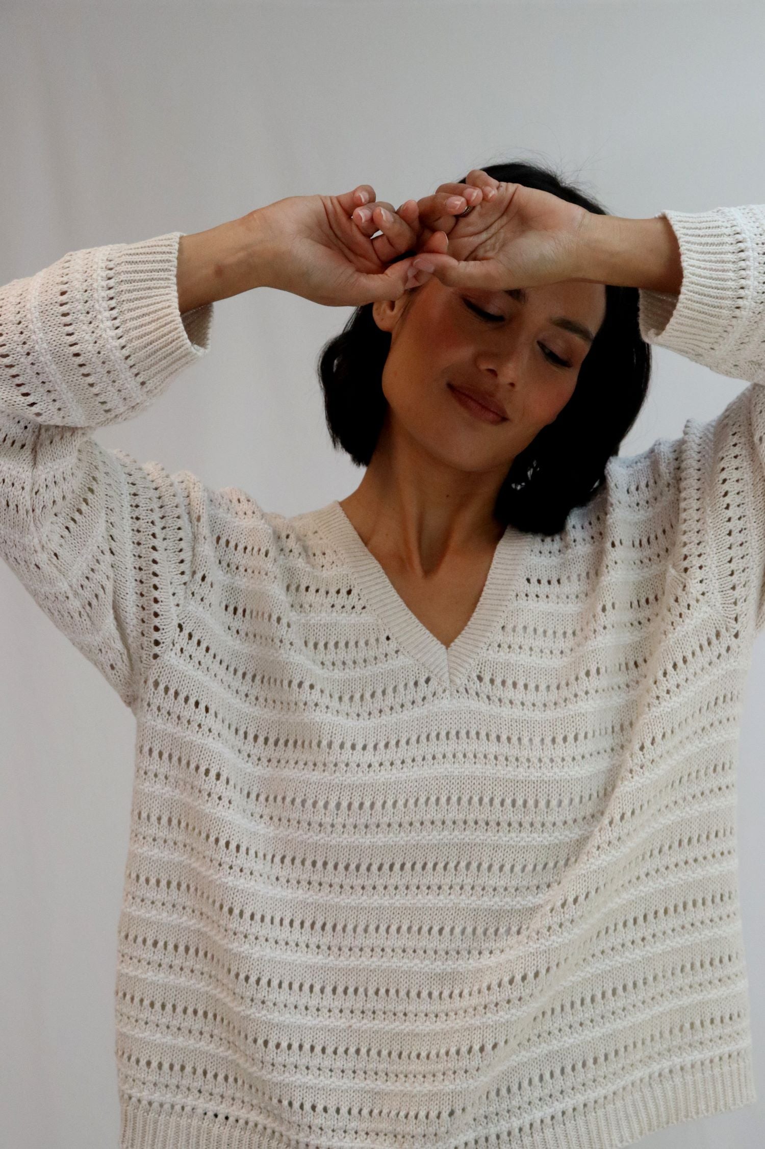Tatano - Trellis V-Neck Sweater