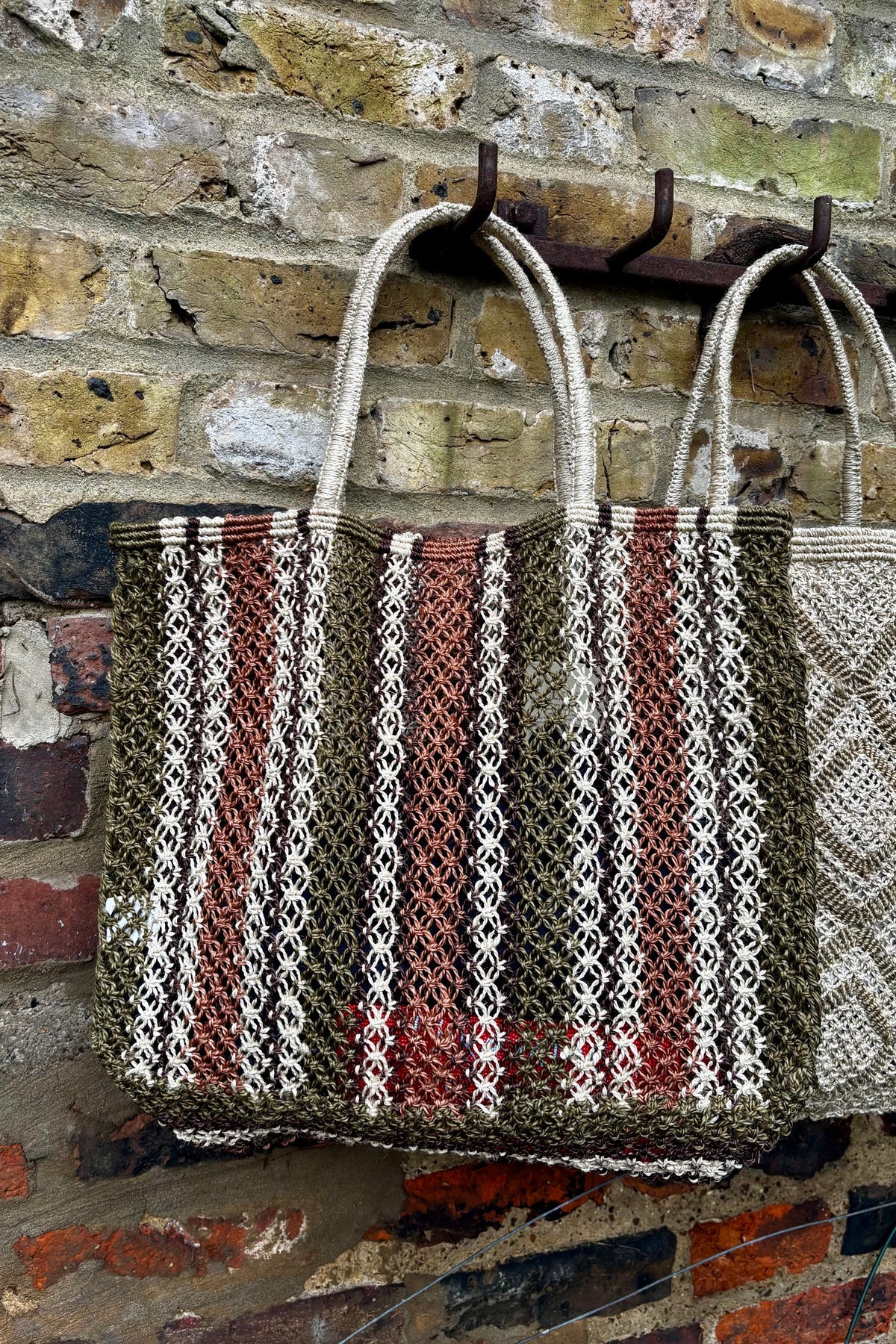 The Jacksons London - Barry Stripe Bag