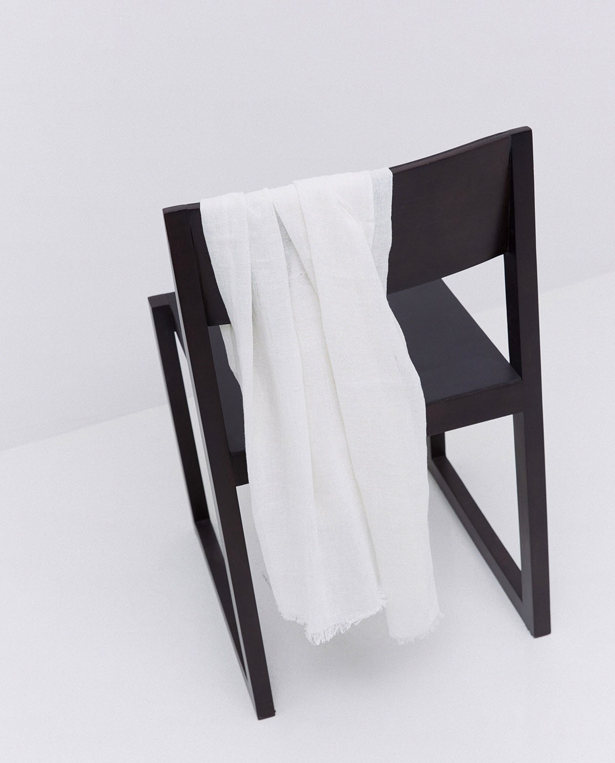 Yerse - Frayed Edge Scarf