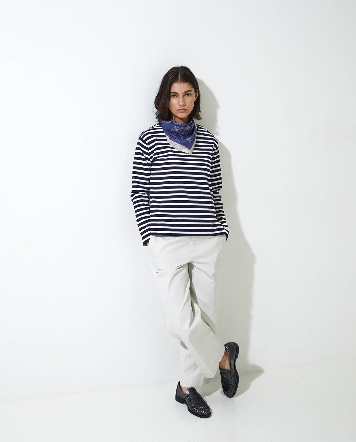 Yerse - Paloma T-shirt with Buttons