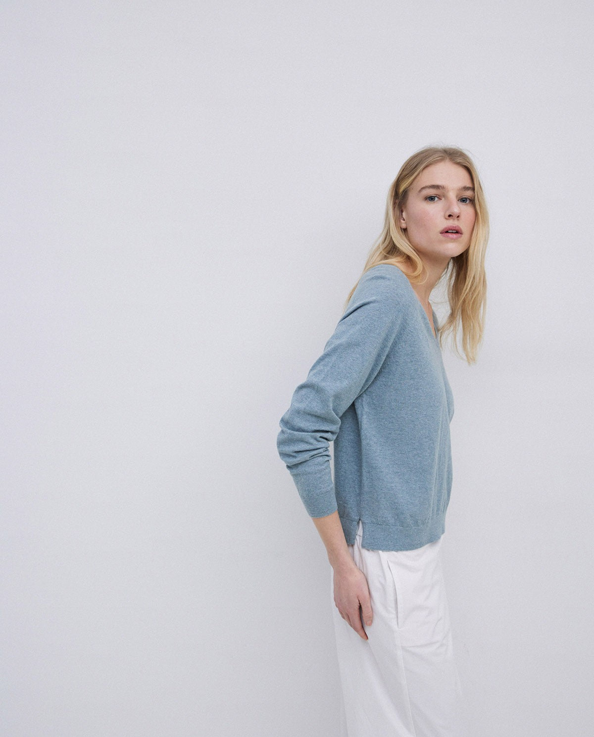 Yerse - V-Neck Jumper