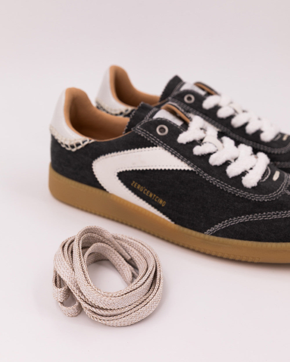 Zero Cent Cinq - Nova Moccasin