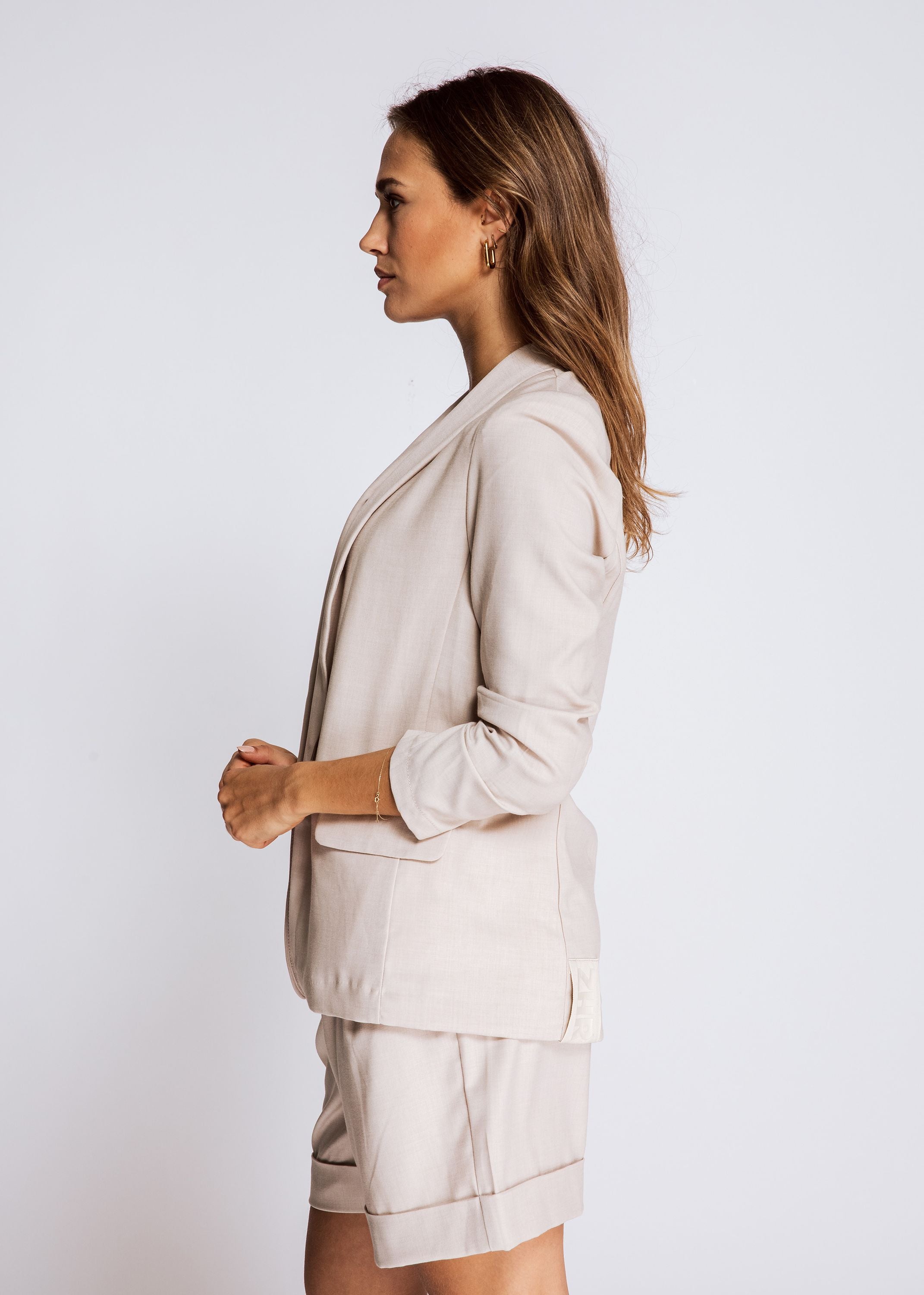 Zhrill - Helen Blazer