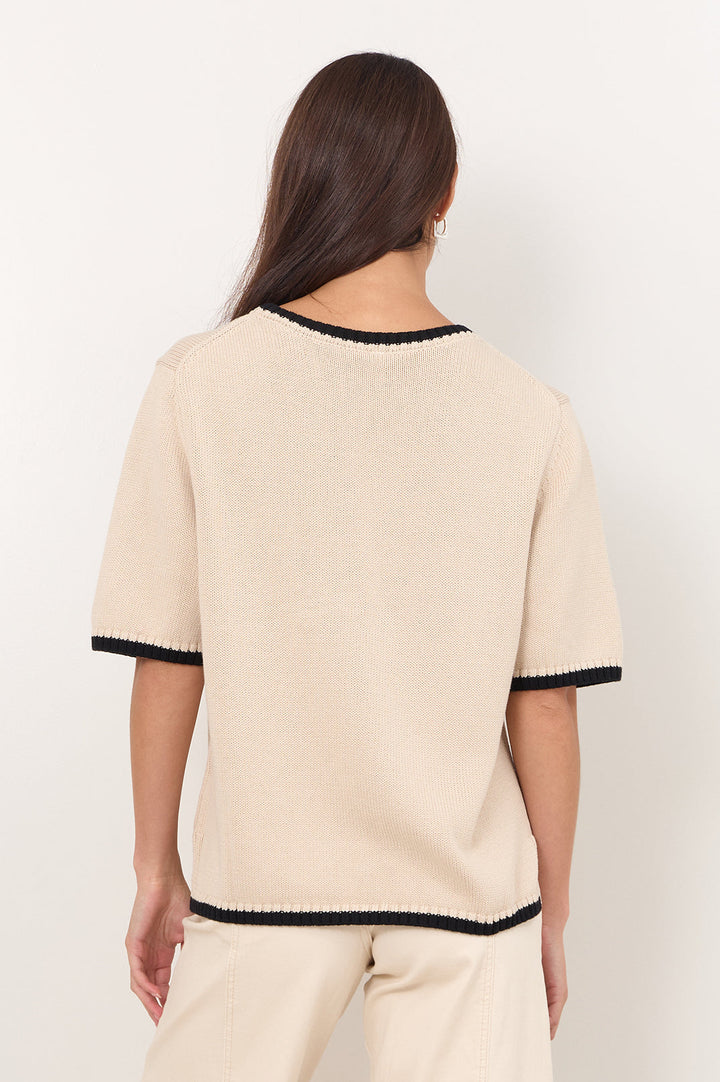 adorne - Brigette Contrast Trim Knit Top