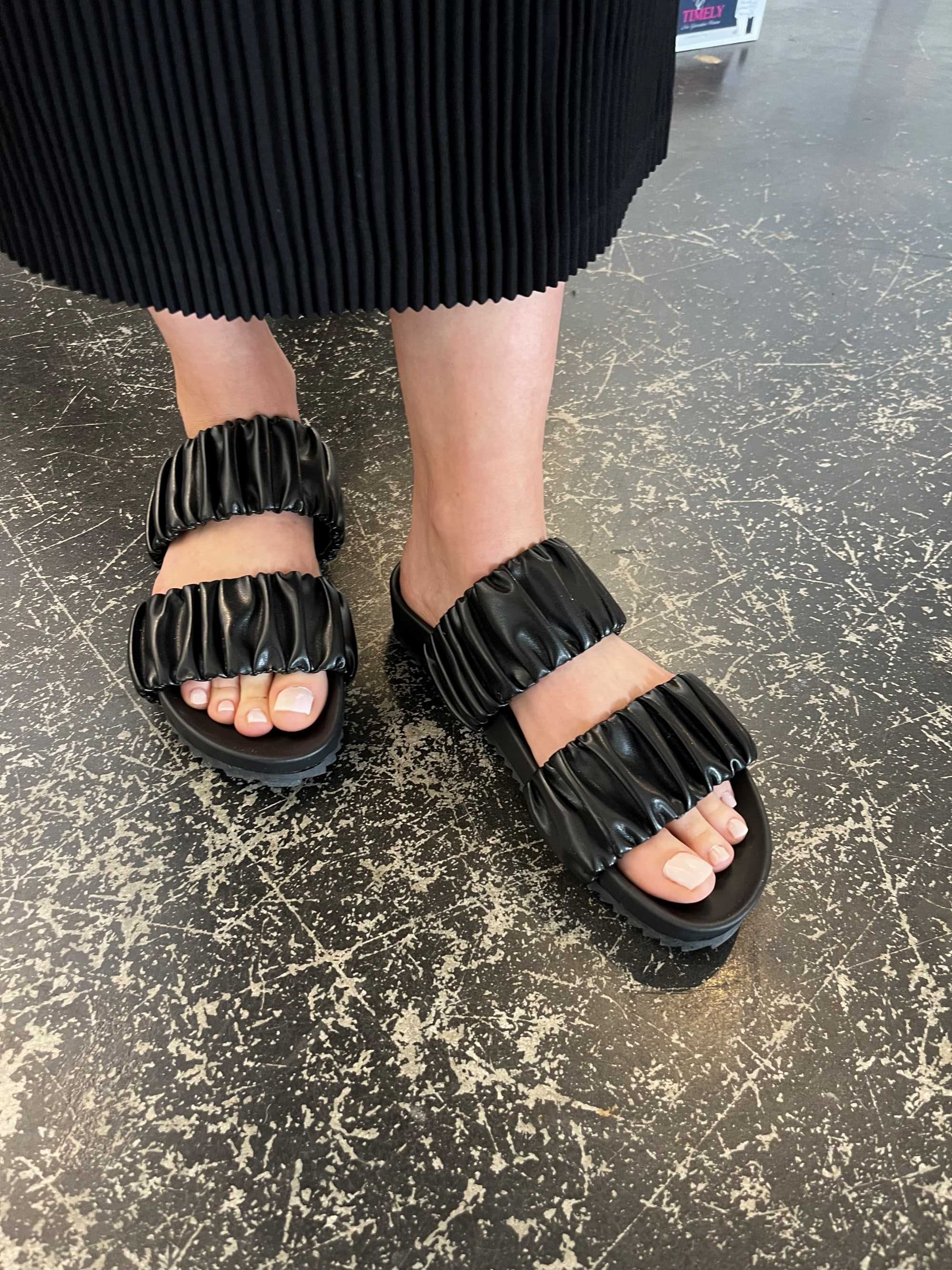 Emporio Italia - Leather Slide Sandals