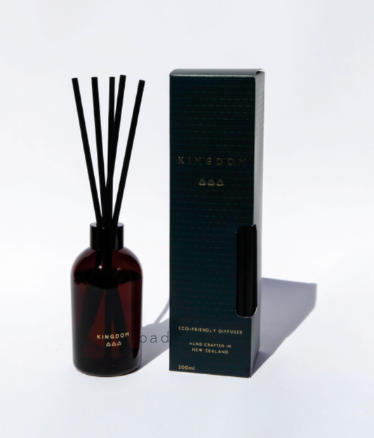 Kingdom Candles- Diffuser Clove & Tabocco